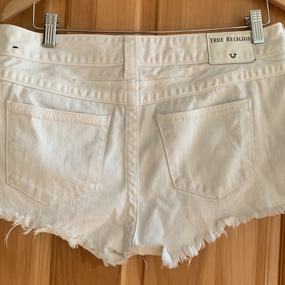 True religion cut off shorts - Picture 2 of 3